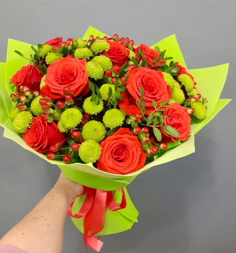 Букет цветов из: Хризантемы и Розы в Солманово