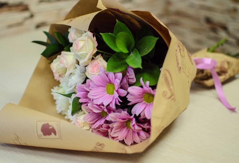 Букет цветов из: Розы и Хризантемы в Солманово