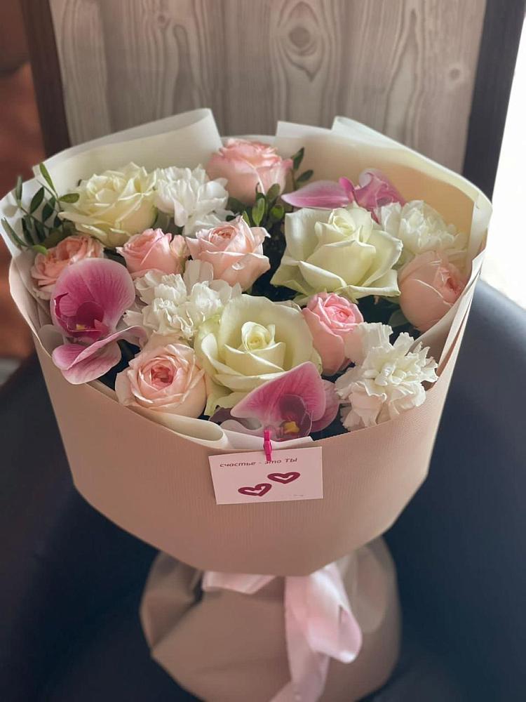 Букет цветов из: Орхидеи, Розы и Гвоздики в Солманово