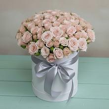 Цветочная композиция из Розы в шляпной коробке в Солманово