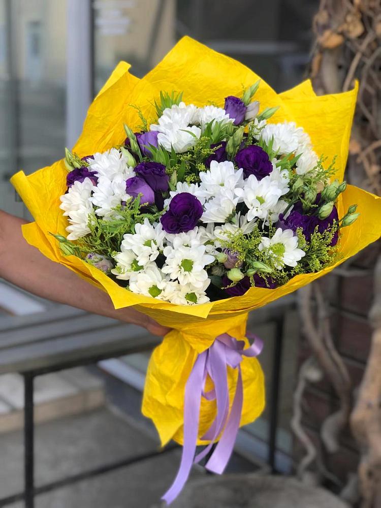Букет цветов из: Ирисы, Хризантемы и Ромашки в Солманово