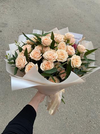 Букет Кремовые розы Латте в Солманово