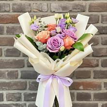 Букет цветов из:  Лизиантусы и Розы #REPLACE_PRED# Солманово
