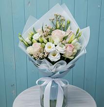 Букет цветов из:  Розы и Лизиантусы в Солманово