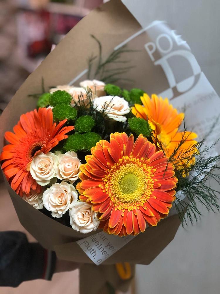 Букет цветов из: Герберы, Хризантемы и Розы в Солманово