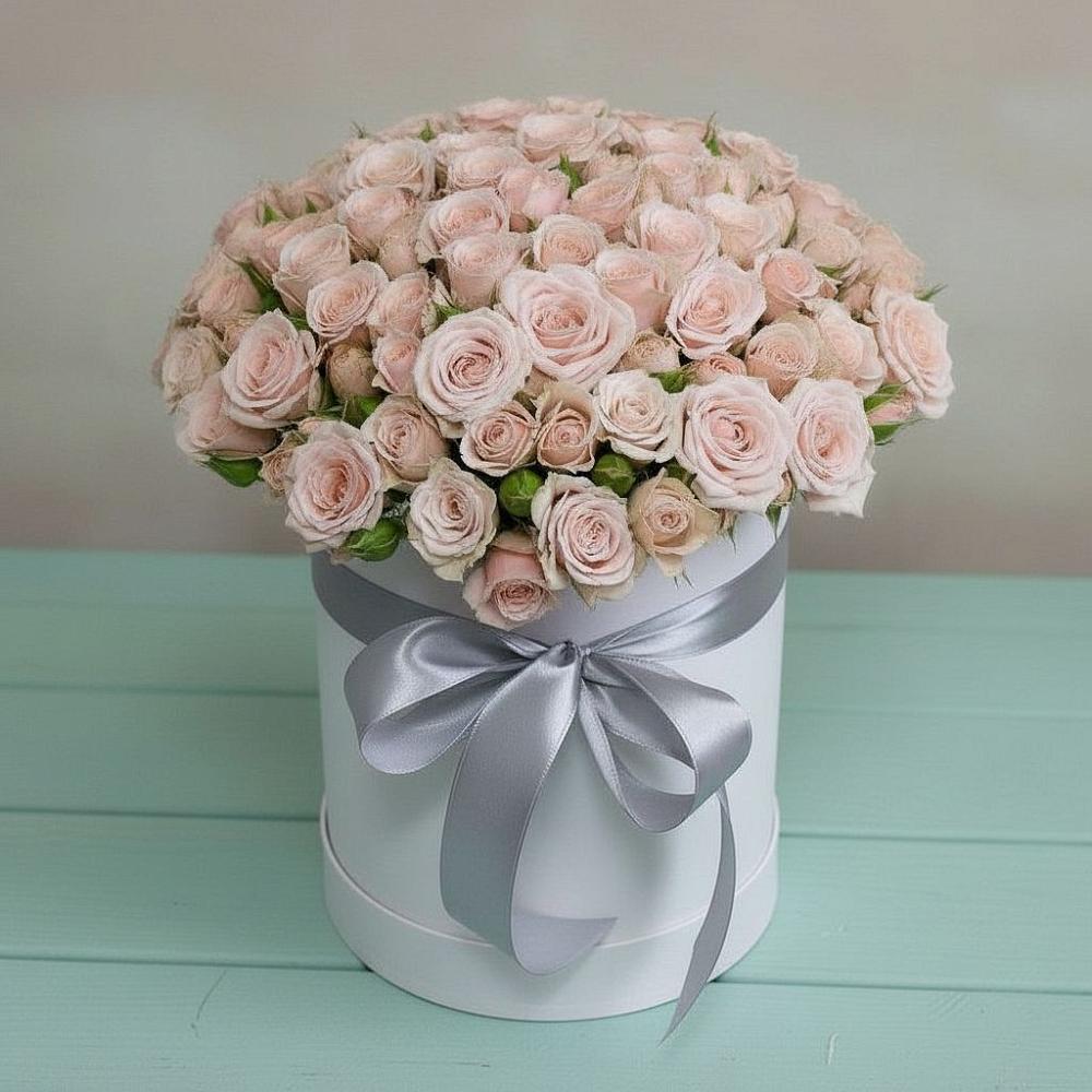 Цветочная композиция из Розы в шляпной коробке в Солманово